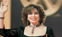 شاهد إلهام شاهين تفاجئ جمهورها بنسخة طبق الأصل منها.. فمن هي؟