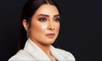 شاهد تداول صورة صادمة للفنانة روجينا حليقة الرأس بالكامل.. والكشف عن حقيقتها