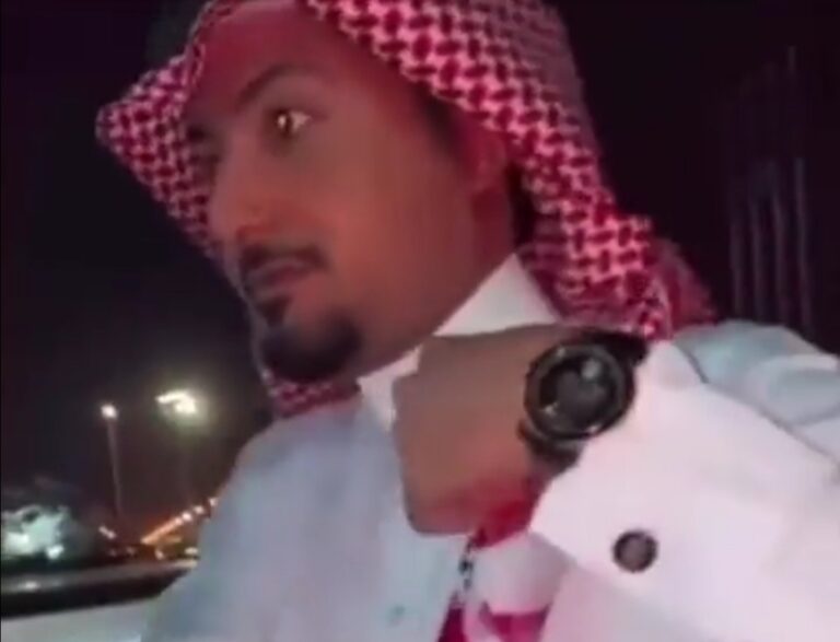 شاهد سمول كابتشينو يشعل غضب متابعيه ويتهمونه بالغرور بسبب هذا الموقف