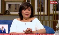 شاهد فنانة مصرية تكشف كواليس ضربها للفنان عادل إمام