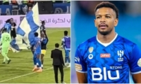 ‏شاهد اشتباك عنيف بين لاعب الهلال البليهي وتاليسكا بسبب غرز علم النصر في الملعب