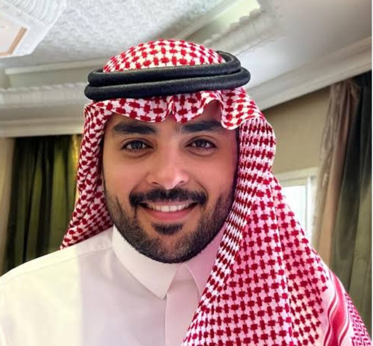 الاهتمام من الشخص الخطأ.. محمد عبد الرحمن يشكو من الجفاف العاطفي